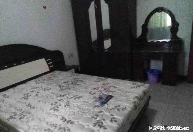 老城区东街附近标准两室1100月家电家具全齐图片真 - 房屋出租 - 房屋租售 - 宜宾分类信息 - 宜宾28生活网 yb.28life.com