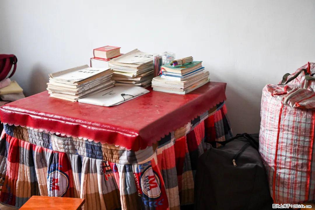 全网追的“扁担女孩”,找了一份暑假工,时薪12元 - 宜宾生活资讯 - 宜宾28生活网 yb.28life.com