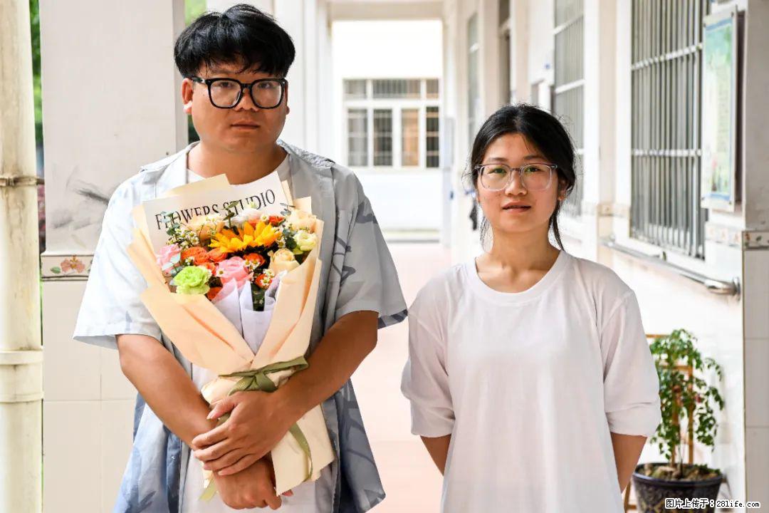 全网追的“扁担女孩”,找了一份暑假工,时薪12元 - 宜宾生活资讯 - 宜宾28生活网 yb.28life.com